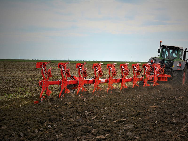 Maschio Gaspardo UNICO MAX – fotografia pluhu 2